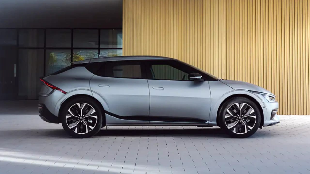 Hyundai IONIQ 5, Kia EV6, and BYD Seal parked side by side