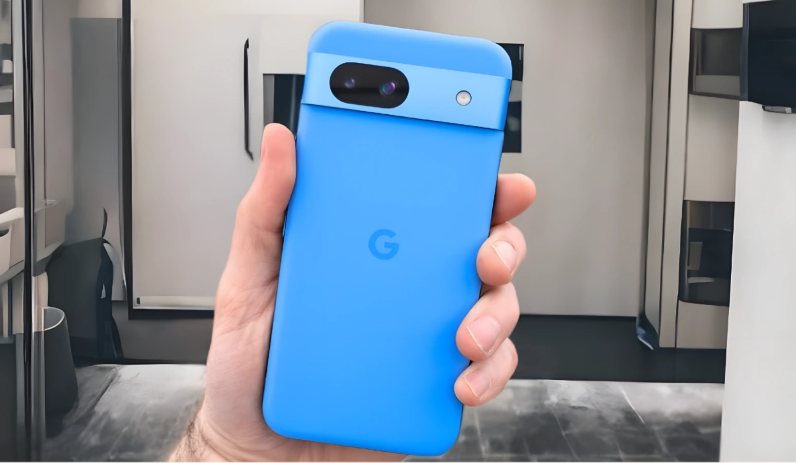 Google Pixel 8a display visible clearly under bright sunlight